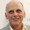 Kurt Fuller dans The Crazy Ones