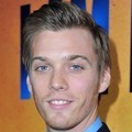 Jake Abel sortie