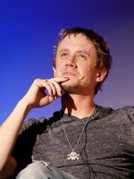 2011-06-06 23-32-00